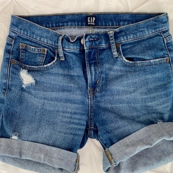 Gap Jean Shorts (Distressed) - Picture 5 of 5